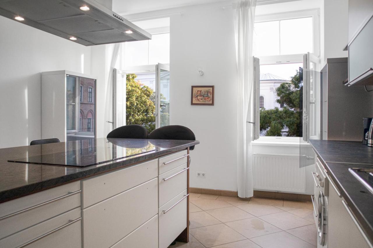 Superb 7Br Shared Apartment- Near Hauptbahnhof 비엔나 외부 사진